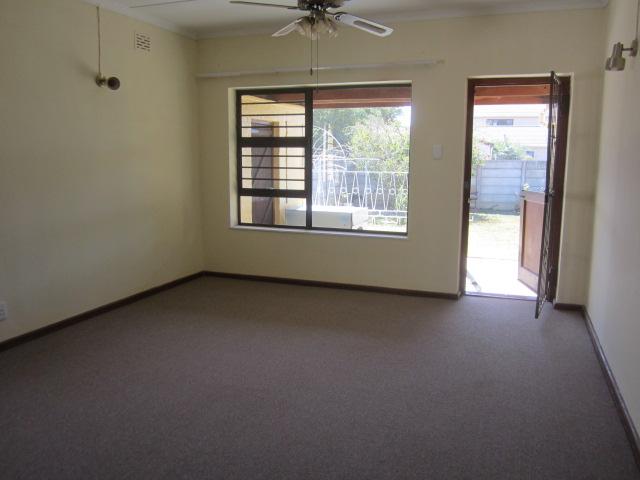 To Let 2 Bedroom Property for Rent in Strand Western Cape